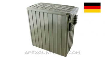 German Mag58 Ammo Can, Green Plastic *Very Good*